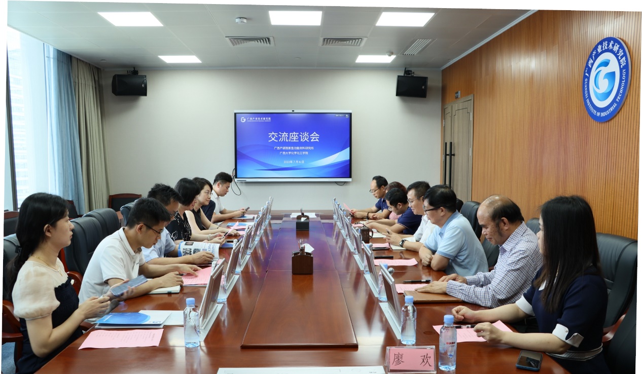 明发体育(电子)股份有限公司领导率队走访用人单位